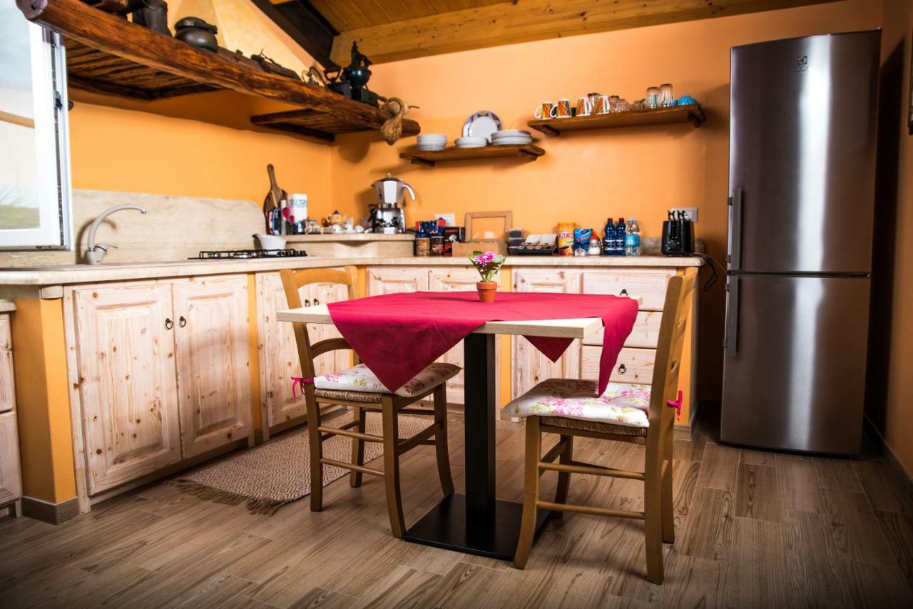 B&B Il Cenerino SantʼAntìoco Buitenkant foto